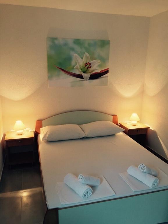 Rooms Florida Tribanj Kruscica Ruang foto