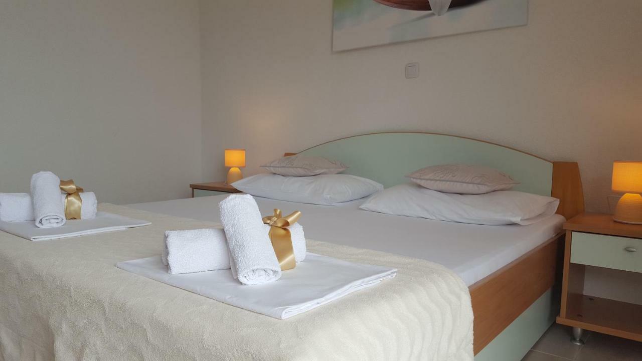 Rooms Florida Tribanj Kruscica Bagian luar foto