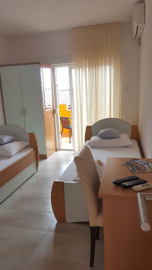 Rooms Florida Tribanj Kruscica Ruang foto